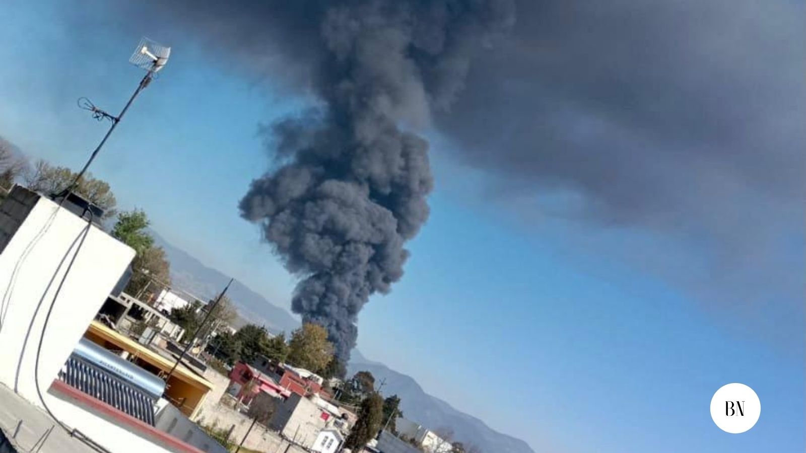 Incendio en fábrica de pinturas en Lerma